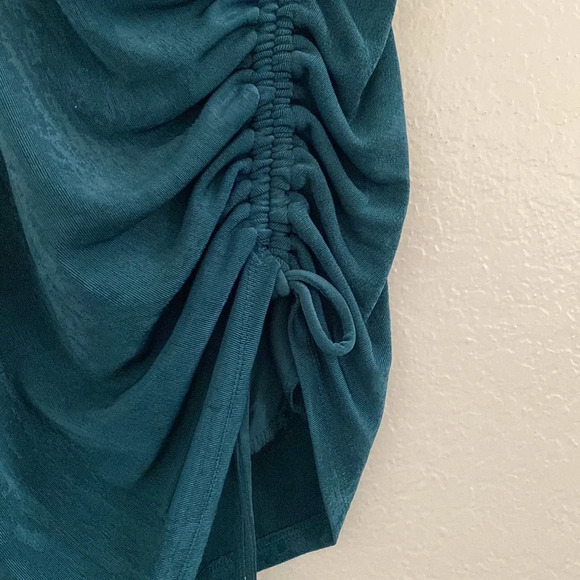 NWOT Inspired Hearts Emerald Green Bodycon Mini Dress - Picture 4 of 6